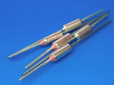 Термопредохранитель-110°C-15А-250В-RY