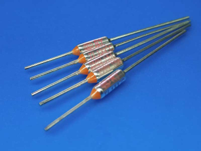 Термопредохранитель-133°C-15А-250В