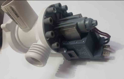 Насос сливной (помпа) 0022150033660401G Haier с корпусом