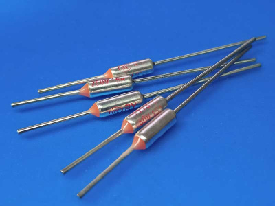 Термопредохранитель-113°C-15А-250В-RY