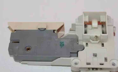 Устройство блокировки люка BITRON TYPE